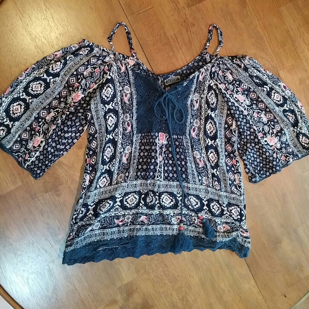 Angie cold shoulder top with crochet detail